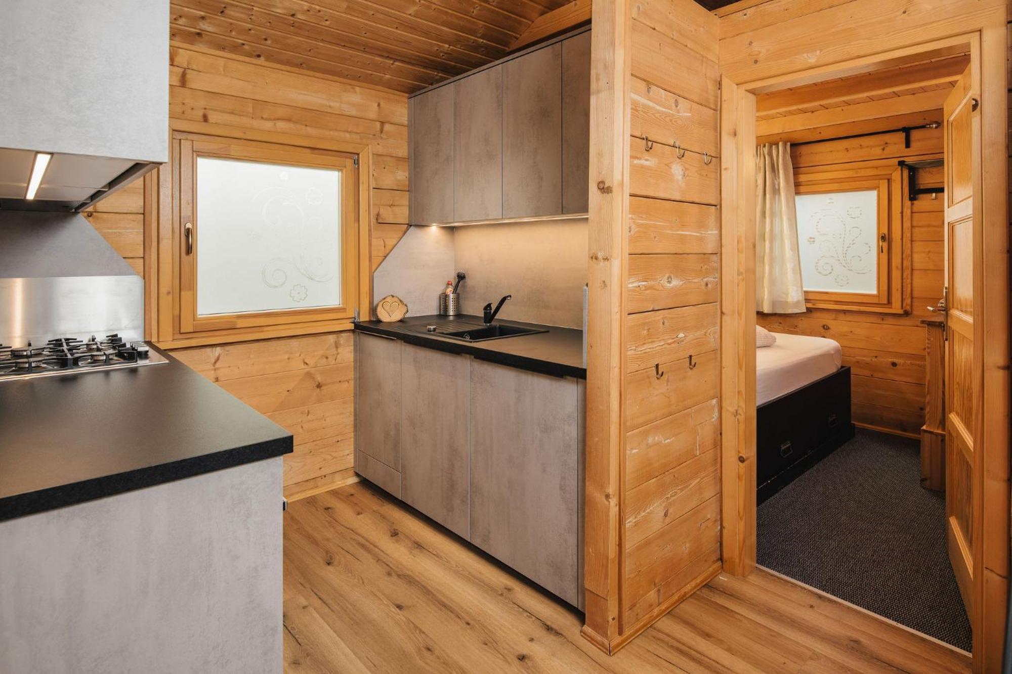 Camping Dreilaendereck Blockhuetten & Apartments Ried im Oberinntal Eksteriør billede