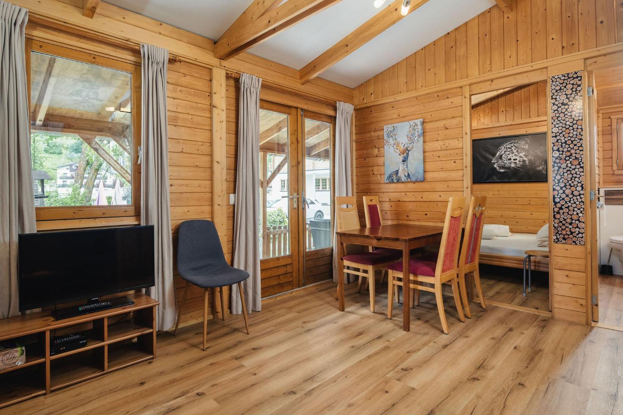 Camping Dreilaendereck Blockhuetten & Apartments Ried im Oberinntal Eksteriør billede