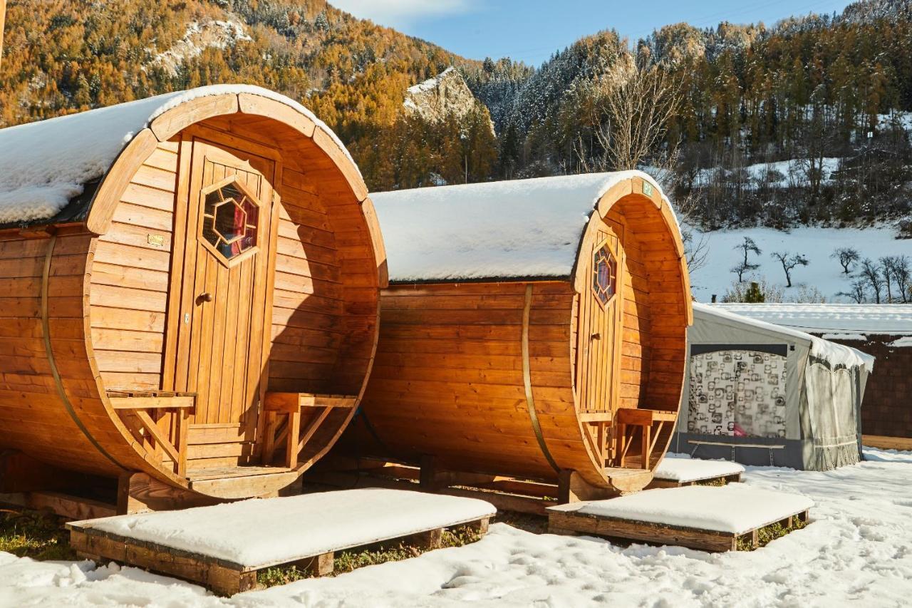 Camping Dreilaendereck Blockhuetten & Apartments Ried im Oberinntal Eksteriør billede